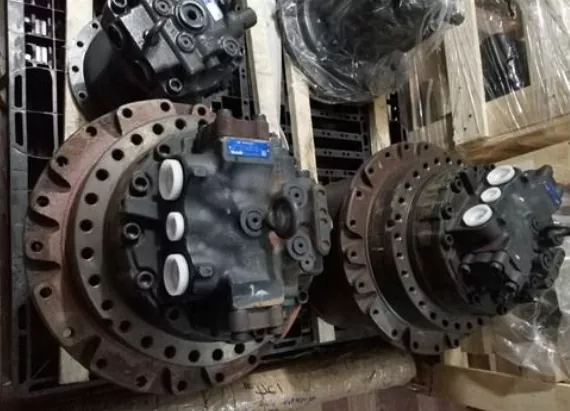 CASE CX240B Travel Motor KBA10290